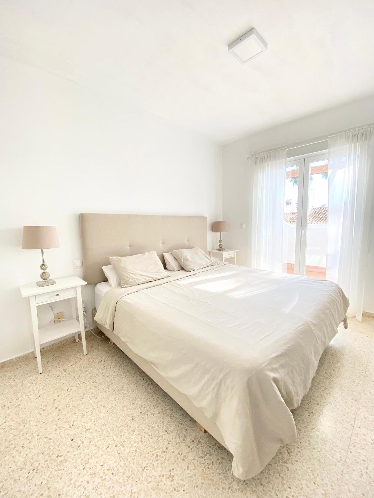 埃斯特波纳Townhouse W/Sea View & Garden别墅 外观 照片